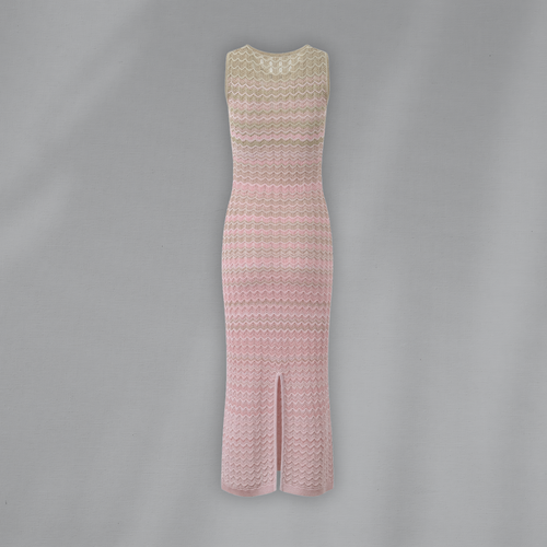 Ärmelloses Sommerkleid in Rosa-Beige mit wellenförmigem Muster – figurbetontes Midikleid aus gehäkeltem Stoff, ideal für elegante Sommerlooks.
